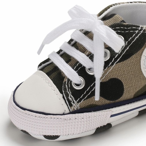 Baby Toddler Green Camo Lace-up Hightop Prewalkers - Picture 8 of 13